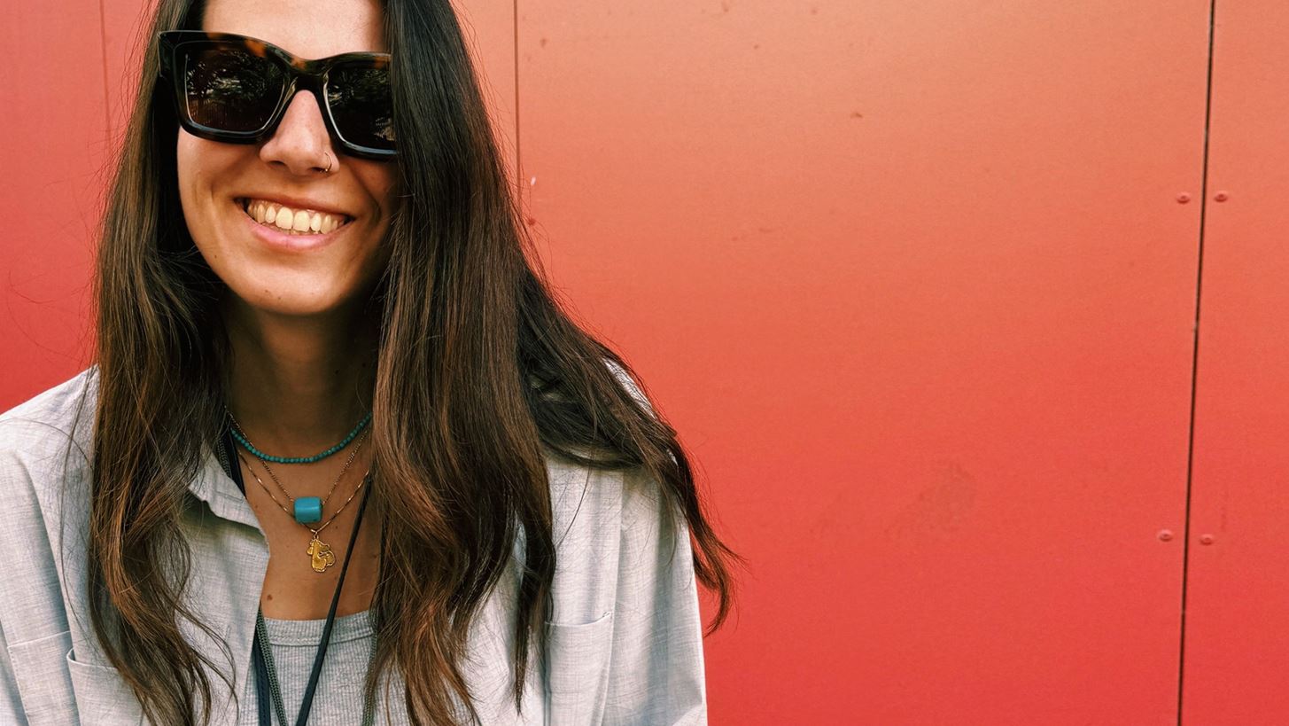 &#x397; &#x395;&#x3BB;&#x3BB;&#x3B7;&#x3BD;&#x3AF;&#x3B4;&#x3B1; street style &#x3C6;&#x3C9;&#x3C4;&#x3BF;&#x3B3;&#x3C1;&#x3AC;&#x3C6;&#x3BF;&#x3C2; D&#xE9;spi Naka &#x3C0;&#x3BF;&#x3C5; &#x3BC;&#x3B1;&#x3C2; &#x3B5;&#x3BC;&#x3C0;&#x3BD;&#x3AD;&#x3B5;&#x3B9; &#x3BD;&#x3B1; &#x3B1;&#x3BD;&#x3B1;&#x3BD;&#x3B5;&#x3CE;&#x3C3;&#x3BF;&#x3C5;&#x3BC;&#x3B5; &#x3C4;&#x3BF; &#x3C3;&#x3C4;&#x3B9;&#x3BB; &#x3BC;&#x3B1;&#x3C2; &#x3BC;&#x3B9;&#x3BB;&#x3AC; &#x3C3;&#x3C4;&#x3BF; madamefigaro.gr
