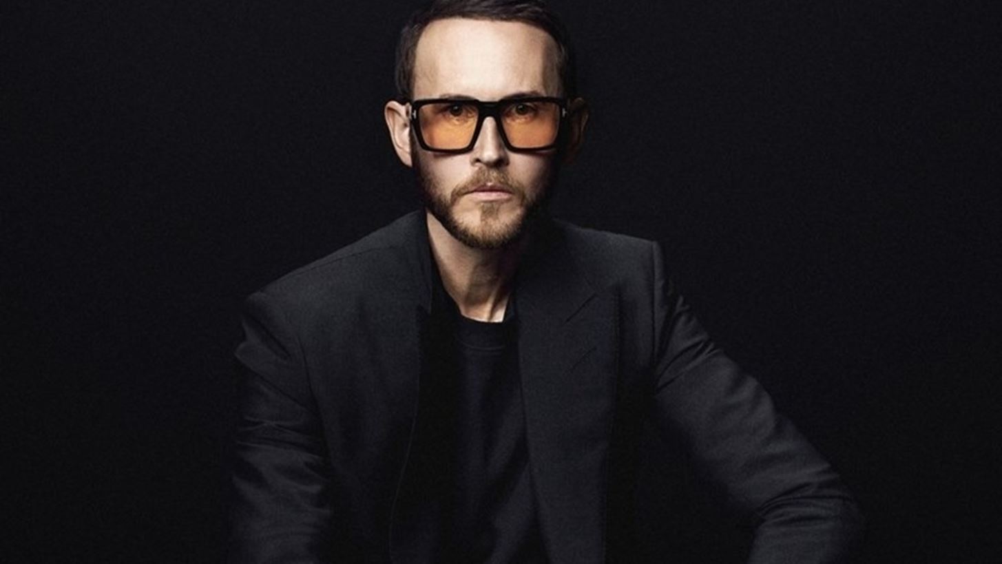 &#x395;&#x3BA;&#x3C4;&#x3CC;&#x3C2; Tom Ford &#x3BF; Peter Hawkings