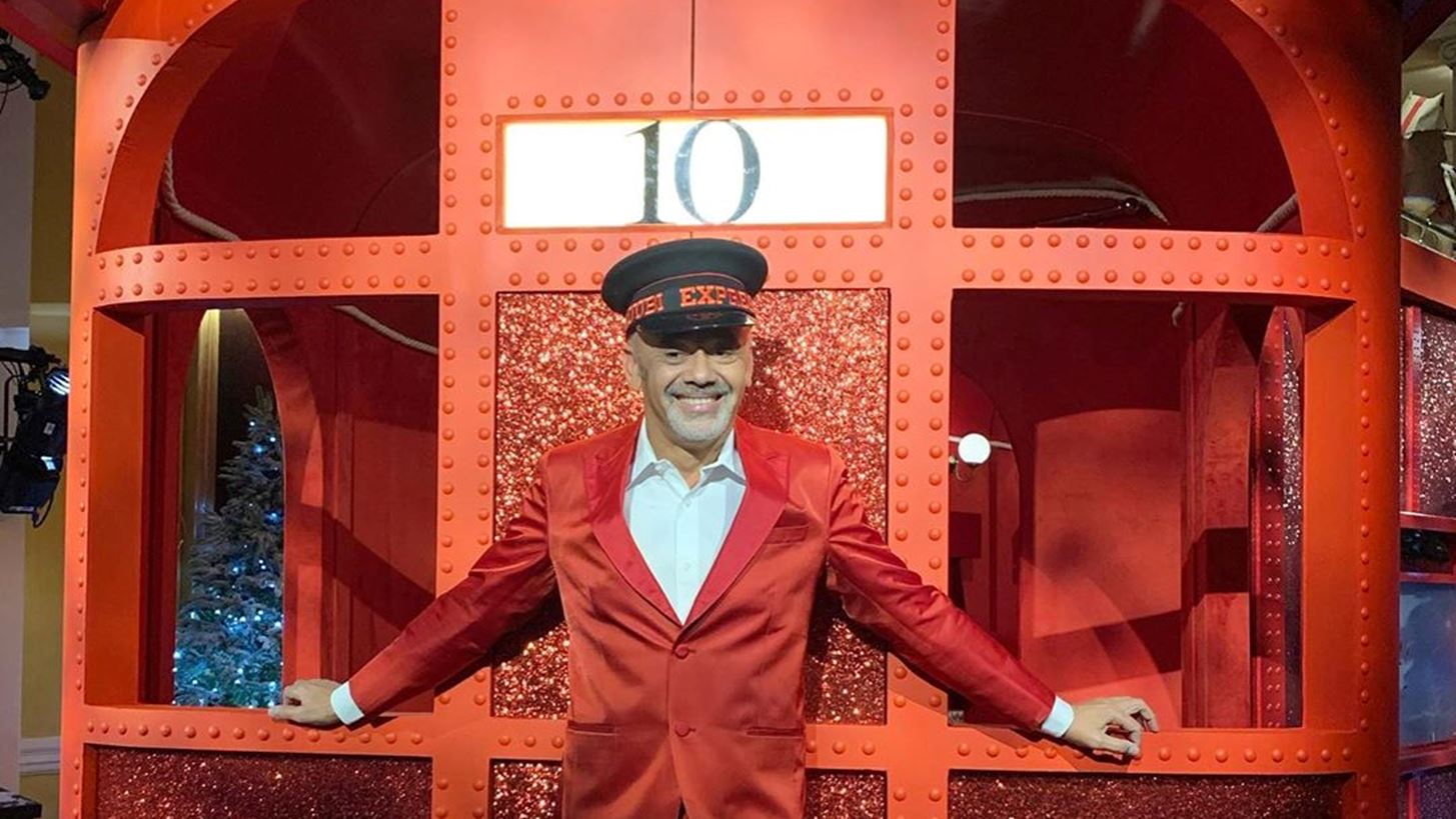 To &#x3C7;&#x3C1;&#x3B9;&#x3C3;&#x3C4;&#x3BF;&#x3C5;&#x3B3;&#x3B5;&#x3BD;&#x3BD;&#x3B9;&#x3AC;&#x3C4;&#x3B9;&#x3BA;&#x3BF; &#x3B4;&#x3AD;&#x3BD;&#x3C4;&#x3C1;&#x3BF; &#x3C4;&#x3BF;&#x3C5; Christian Louboutin &#x3B1;&#x3C0;&#x3BF;&#x3BA;&#x3B1;&#x3BB;&#x3CD;&#x3C6;&#x3B8;&#x3B7;&#x3BA;&#x3B5;