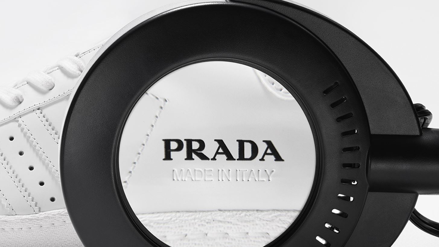 H &#x3C3;&#x3C5;&#x3BB;&#x3BB;&#x3BF;&#x3B3;&#x3AE; Prada x adidas &#x3B1;&#x3C0;&#x3BF;&#x3BA;&#x3B1;&#x3BB;&#x3CD;&#x3C6;&#x3B8;&#x3B7;&#x3BA;&#x3B5;