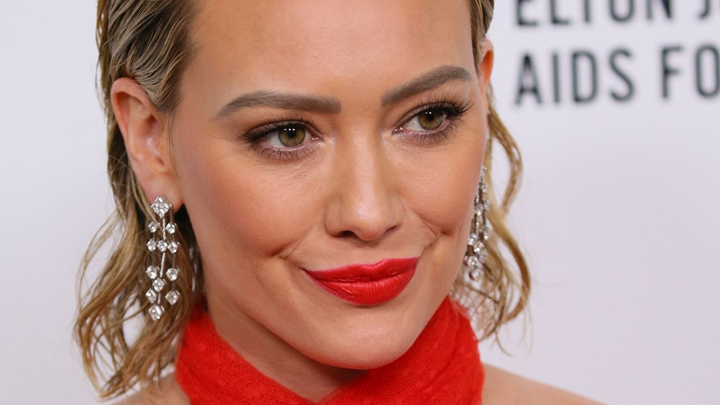 Hilary Duff | &#x393;&#x3AD;&#x3BD;&#x3BD;&#x3B7;&#x3C3;&#x3B5; &#x3C4;&#x3BF; &#x3C4;&#x3AD;&#x3C4;&#x3B1;&#x3C1;&#x3C4;&#x3BF; &#x3C0;&#x3B1;&#x3B9;&#x3B4;&#x3AF; &#x3C4;&#x3B7;&#x3C2; &#x3C3;&#x3C4;&#x3BF; &#x3C3;&#x3C0;&#x3AF;&#x3C4;&#x3B9;