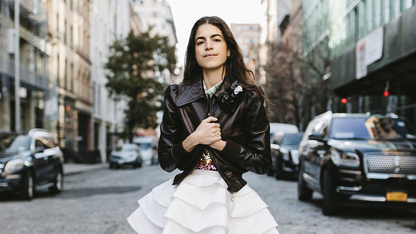&#x397; Leandra Medine Cohen &#x3C0;&#x3C1;&#x3C9;&#x3C4;&#x3B1;&#x3B3;&#x3C9;&#x3BD;&#x3B9;&#x3C3;&#x3C4;&#x3B5;&#x3AF; &#x3C3;&#x3C4;&#x3B7; Spring/Summer 2020 &#x3BA;&#x3B1;&#x3BC;&#x3C0;&#x3AC;&#x3BD;&#x3B9;&#x3B1; &#x3C4;&#x3BF;&#x3C5; Louis Vuitton