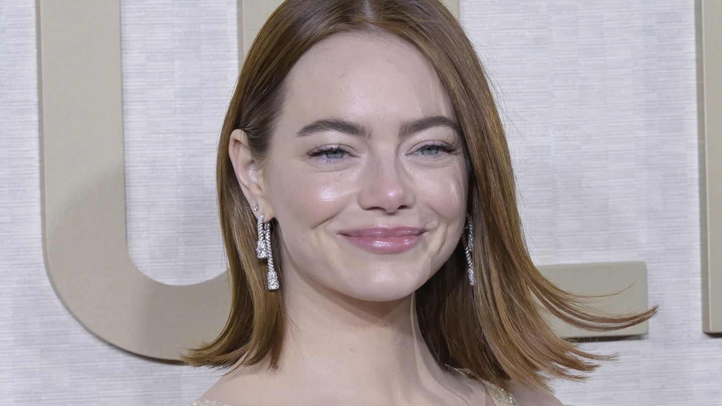 Emma Stone | &#x397; &#x3BF;&#x3B9;&#x3BA;&#x3BF;&#x3B3;&#x3B5;&#x3BD;&#x3B5;&#x3B9;&#x3B1;&#x3BA;&#x3AE; &#x3B9;&#x3C3;&#x3C4;&#x3BF;&#x3C1;&#x3AF;&#x3B1; &#x3C0;&#x3AF;&#x3C3;&#x3C9; &#x3B1;&#x3C0;&#x3CC; &#x3C4;&#x3BF; &#x3CC;&#x3BD;&#x3BF;&#x3BC;&#x3B1; &#x3C4;&#x3B7;&#x3C2; &#x3BA;&#x3CC;&#x3C1;&#x3B7;&#x3C2; &#x3C4;&#x3B7;&#x3C2;