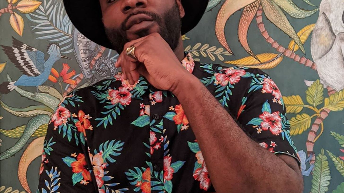 &#x39F; Blitz Bazawule, &#x3AD;&#x3BD;&#x3B1;&#x3C2; &#x3B1;&#x3C0;&#x3CC; &#x3C4;&#x3BF;&#x3C5;&#x3C2; &#x3C3;&#x3BA;&#x3B7;&#x3BD;&#x3BF;&#x3B8;&#x3AD;&#x3C4;&#x3B5;&#x3C2; &#x3C4;&#x3BF;&#x3C5; Black Is King, &#x3B5;&#x3C0;&#x3B1;&#x3BD;&#x3B1;&#x3C0;&#x3C1;&#x3BF;&#x3C3;&#x3B4;&#x3B9;&#x3BF;&#x3C1;&#x3AF;&#x3B6;&#x3B5;&#x3B9; &#x3C4;&#x3B7;&#x3BD; &#x3B5;&#x3BC;&#x3B2;&#x3BB;&#x3B7;&#x3BC;&#x3B1;&#x3C4;&#x3B9;&#x3BA;&#x3AE; &#x3B9;&#x3C3;&#x3C4;&#x3BF;&#x3C1;&#x3AF;&#x3B1; &#x3C4;&#x3BF;&#x3C5; The Color Purple