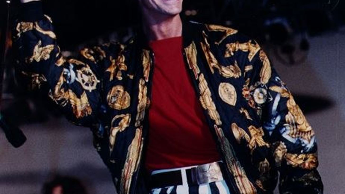 &#x397; Vans &#x3B1;&#x3C0;&#x3BF;&#x3C4;&#x3AF;&#x3B5;&#x3B9; &#x3C6;&#x3CC;&#x3C1;&#x3BF; &#x3C4;&#x3B9;&#x3BC;&#x3AE;&#x3C2; &#x3C3;&#x3C4;&#x3BF;&#x3BD; David Bowie