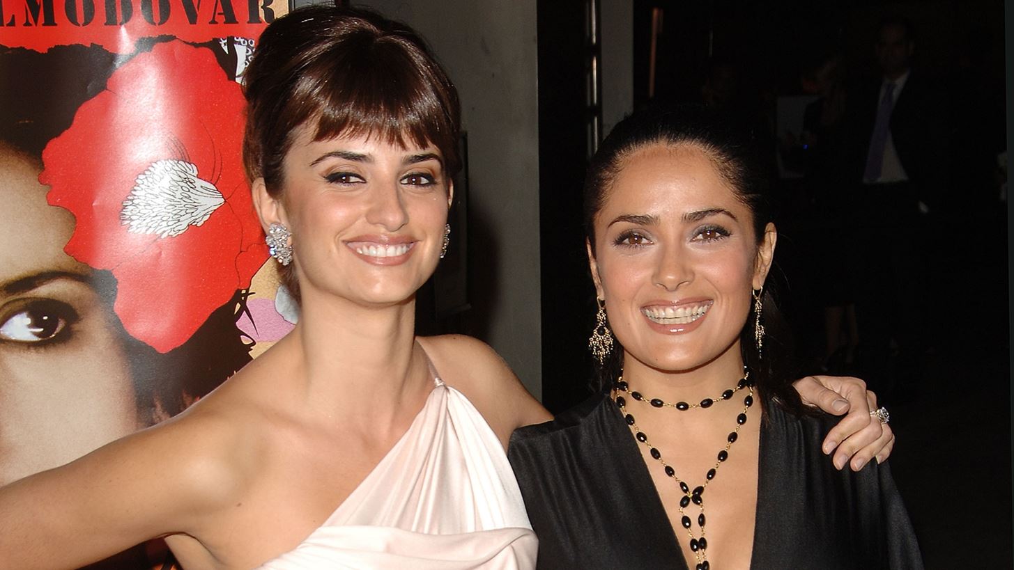 Penelope Cruz - Salma Hayek | &#x397; &#x3B1;&#x3C0;&#x3CC;&#x3B4;&#x3B5;&#x3B9;&#x3BE;&#x3B7; &#x3C0;&#x3C9;&#x3C2; &#x3C5;&#x3C0;&#x3AC;&#x3C1;&#x3C7;&#x3B5;&#x3B9; &#x3C0;&#x3C1;&#x3B1;&#x3B3;&#x3BC;&#x3B1;&#x3C4;&#x3B9;&#x3BA;&#x3AE; &#x3C6;&#x3B9;&#x3BB;&#x3AF;&#x3B1; &#x3C3;&#x3C4;&#x3BF; Hollywood