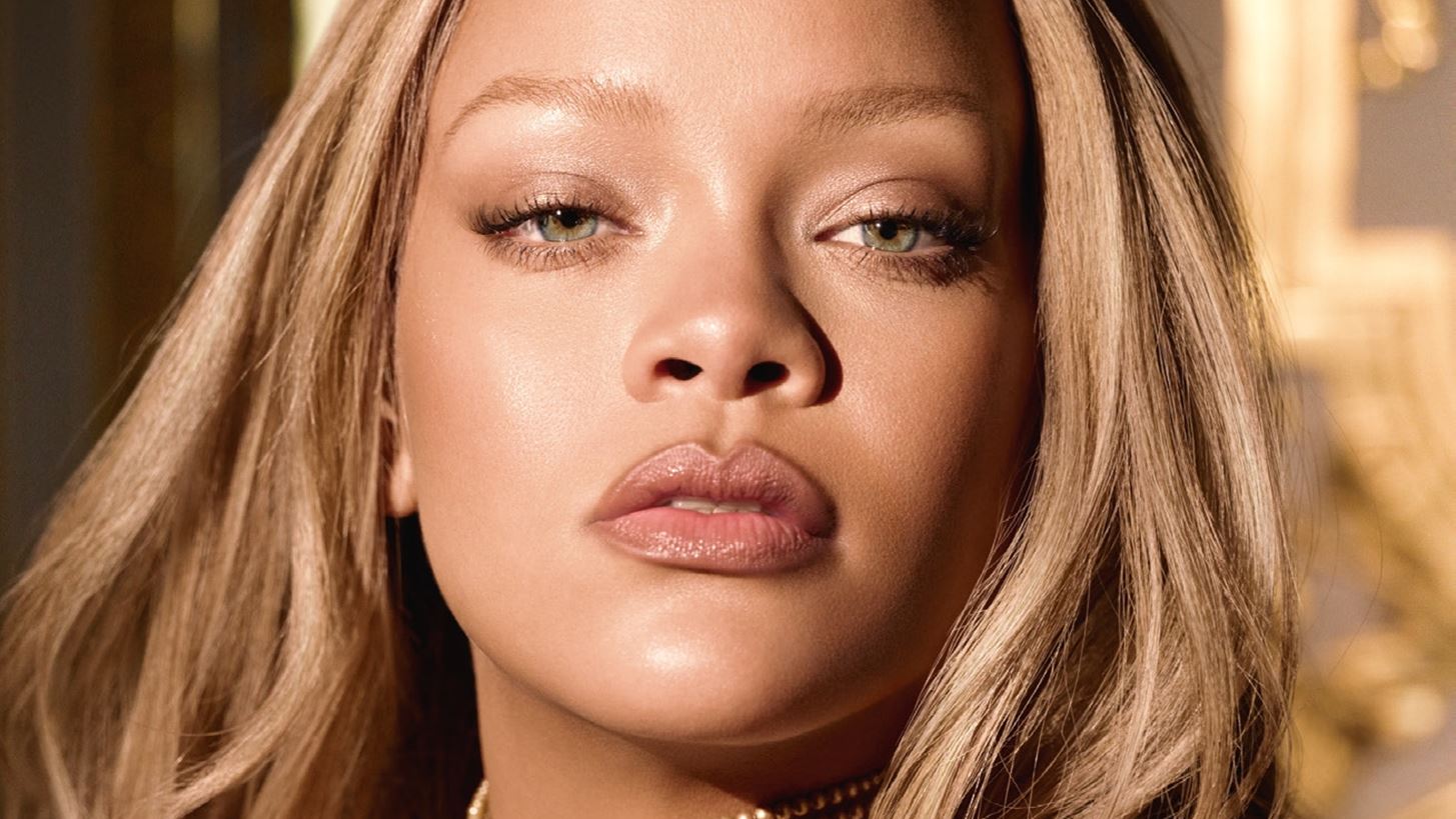 Η Rihanna εγκαινιάζει τη νέα εποχή J’Adore