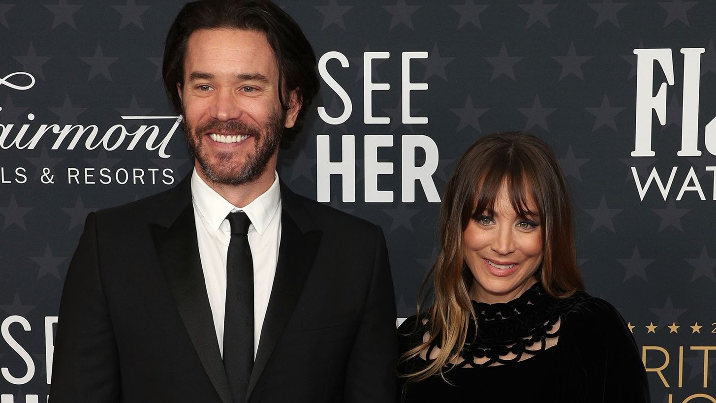 Kaley Cuoco | &#x39F;&#x3B9; &#x3BD;&#x3AD;&#x3B5;&#x3C2; &#x3C6;&#x3C9;&#x3C4;&#x3BF;&#x3B3;&#x3C1;&#x3B1;&#x3C6;&#x3AF;&#x3B5;&#x3C2; &#x3C4;&#x3B7;&#x3C2; &#x3BD;&#x3B5;&#x3BF;&#x3B3;&#x3AD;&#x3BD;&#x3BD;&#x3B7;&#x3C4;&#x3B7;&#x3C2; &#x3BA;&#x3CC;&#x3C1;&#x3B7;&#x3C2; &#x3C4;&#x3B7;&#x3C2; &#x3BA;&#x3B1;&#x3B9; &#x3B7; &#x3C4;&#x3C1;&#x3C5;&#x3C6;&#x3B5;&#x3C1;&#x3AE; &#x3B1;&#x3C6;&#x3B9;&#x3AD;&#x3C1;&#x3C9;&#x3C3;&#x3B7; &#x3B1;&#x3C0;&#x3CC; &#x3C4;&#x3BF;&#x3BD; &#x3C3;&#x3CD;&#x3BD;&#x3C4;&#x3C1;&#x3BF;&#x3C6;&#x3CC; &#x3C4;&#x3B7;&#x3C2;