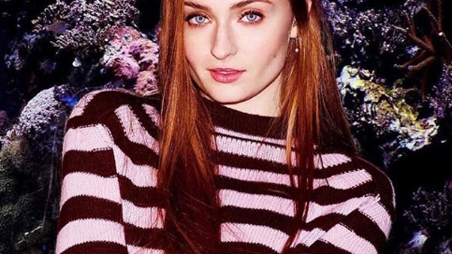 Sophie Turner: &#x391;&#x3C0;&#x3BF;&#x3BA;&#x3AC;&#x3BB;&#x3C5;&#x3C8;&#x3B5; &#x3C4;&#x3BF; &#x3C0;&#x3B9;&#x3BF; &#x3B5;&#x3BD;&#x3BF;&#x3C7;&#x3BB;&#x3B7;&#x3C4;&#x3B9;&#x3BA;&#x3CC; &#x3C0;&#x3C1;&#x3AC;&#x3B3;&#x3BC;&#x3B1; &#x3C3;&#x3C4;&#x3B1; &#x3B3;&#x3C5;&#x3C1;&#x3AF;&#x3C3;&#x3BC;&#x3B1;&#x3C4;&#x3B1; &#x3C4;&#x3BF;&#x3C5; Game of Thrones