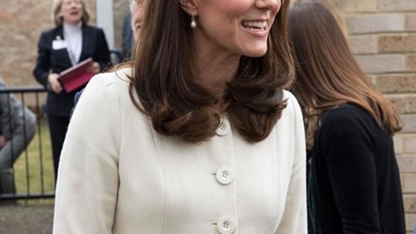 Kate Middleton | &#x39E;&#x3B1;&#x3BD;&#x3AC; &#x3C6;&#x3CC;&#x3C1;&#x3B5;&#x3C3;&#x3B5; &#x3C3;&#x3CD;&#x3BD;&#x3BF;&#x3BB;&#x3BF; &#x3C0;&#x3BF;&#x3C5; &#x3B5;&#x3AF;&#x3C7;&#x3B5; &#x3B5;&#x3C0;&#x3B9;&#x3BB;&#x3AD;&#x3BE;&#x3B5;&#x3B9; &#x3BA;&#x3B1;&#x3B9; &#x3C4;&#x3BF; 2015!
