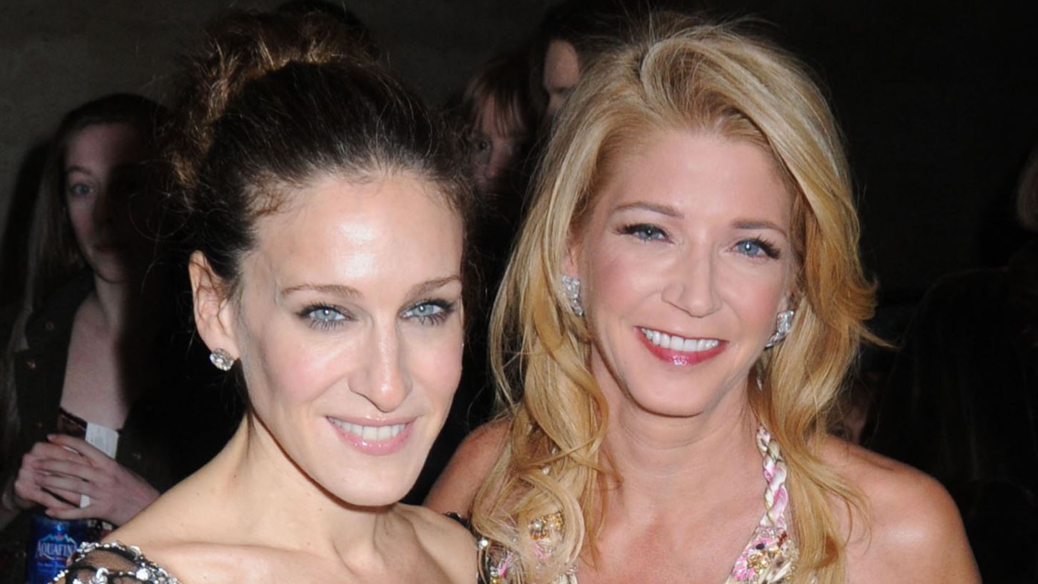 Candace Bushnell | &#x39F; &#x3B5;&#x3BE;&#x3C9;&#x3C6;&#x3C1;&#x3B5;&#x3BD;&#x3B9;&#x3BA;&#x3CC;&#x3C2; &#x3BC;&#x3B9;&#x3C3;&#x3B8;&#x3BF;&#x3C2; &#x3C0;&#x3BF;&#x3C5; &#x3AD;&#x3C0;&#x3B1;&#x3B9;&#x3C1;&#x3BD;&#x3B5; &#x3B7; &#x3C3;&#x3C5;&#x3B3;&#x3B3;&#x3C1;&#x3B1;&#x3C6;&#x3AD;&#x3B1;&#x3C2; &#x3C4;&#x3BF;&#x3C5; Sex and the City &#x3C3;&#x3C4;&#x3B1; &#x27;90s