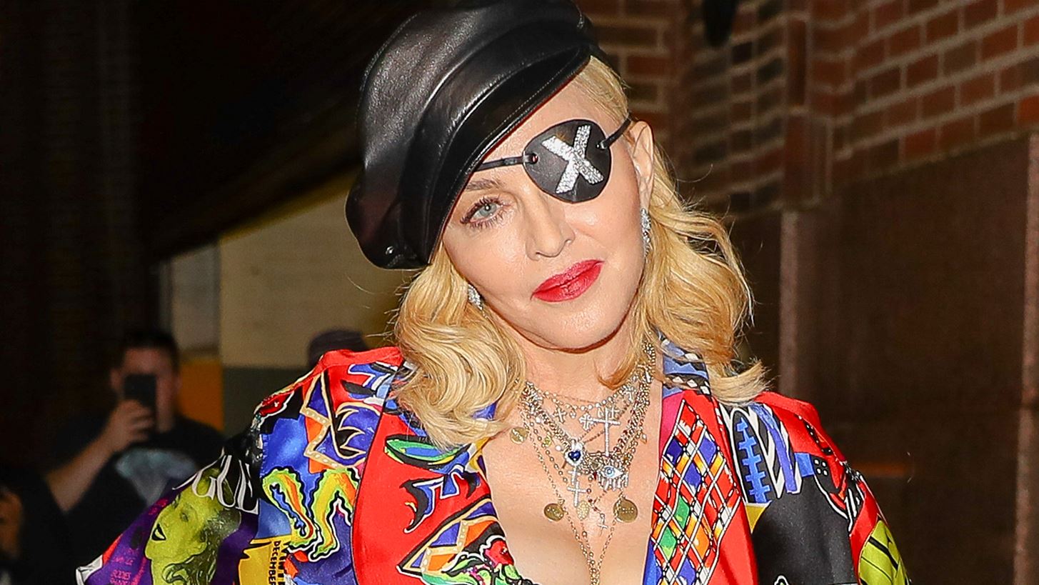 Madonna | &#x3A4;&#x3BF; &#x3C0;&#x3C1;&#x3CE;&#x3C4;&#x3BF; &#x3B4;&#x3B7;&#x3BC;&#x3CC;&#x3C3;&#x3B9;&#x3BF; &#x3BC;&#x3AE;&#x3BD;&#x3C5;&#x3BC;&#x3B1; &#x3BC;&#x3B5;&#x3C4;&#x3AC; &#x3C4;&#x3B7;&#x3BD; &#x3C0;&#x3B5;&#x3C1;&#x3B9;&#x3C0;&#x3AD;&#x3C4;&#x3B5;&#x3B9;&#x3B1; &#x3C4;&#x3B7;&#x3C2; &#x3C5;&#x3B3;&#x3B5;&#x3AF;&#x3B1;&#x3C2; &#x3C4;&#x3B7;&#x3C2;