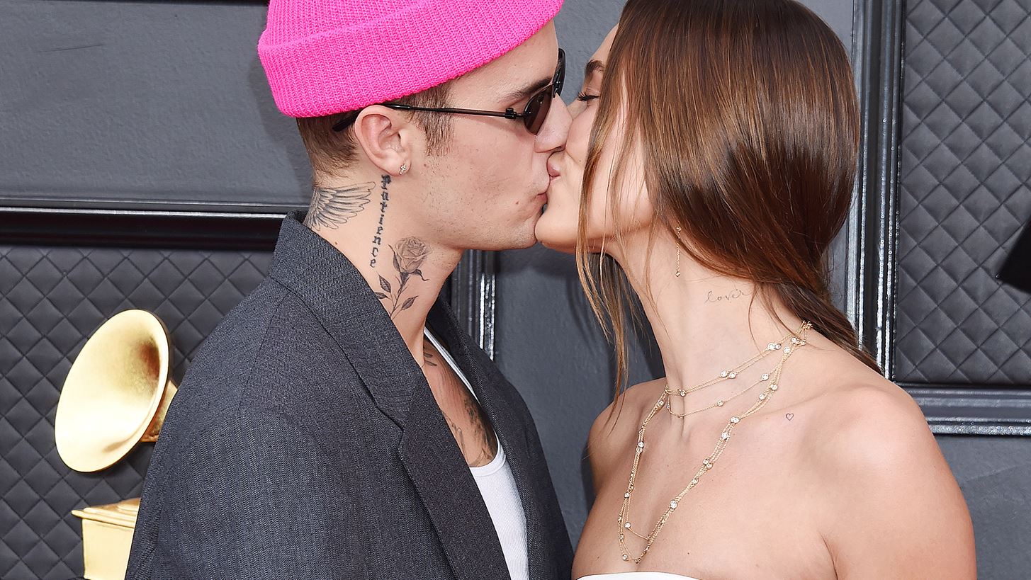 Hailey Bieber | &#x3A4;&#x3BF; &#x3C0;&#x3B1;&#x3BD;&#x3AC;&#x3BA;&#x3C1;&#x3B9;&#x3B2;&#x3BF; &#x3B4;&#x3CE;&#x3C1;&#x3BF; &#x3C0;&#x3BF;&#x3C5; &#x3C4;&#x3B7;&#x3C2; &#x3AD;&#x3BA;&#x3B1;&#x3BD;&#x3B5; &#x3BF; Justin Bieber &#x3BB;&#x3AF;&#x3B3;&#x3BF; &#x3C0;&#x3C1;&#x3B9;&#x3BD; &#x3B3;&#x3B5;&#x3BD;&#x3BD;&#x3AE;&#x3C3;&#x3B5;&#x3B9;