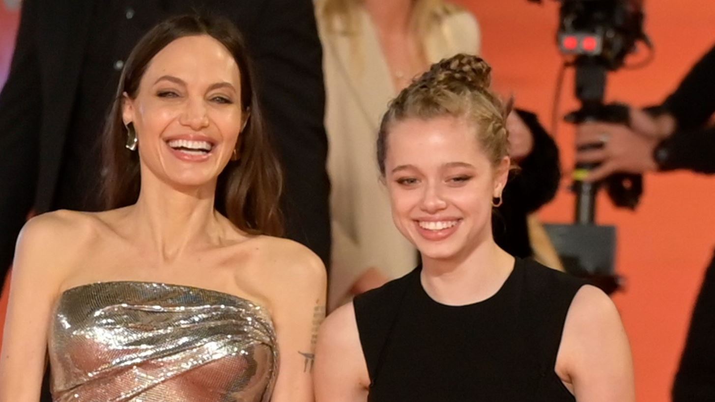 Shiloh Jolie-Pitt | &#x3A4;&#x3BF; &#x3BD;&#x3AD;&#x3BF; &#x3B2;&#x3AF;&#x3BD;&#x3C4;&#x3B5;&#x3BF; &#x3BC;&#x3B5; &#x3C4;&#x3B9;&#x3C2; &#x3B1;&#x3C0;&#x3AF;&#x3C3;&#x3C4;&#x3B5;&#x3C5;&#x3C4;&#x3B5;&#x3C2; &#x3C7;&#x3BF;&#x3C1;&#x3B5;&#x3C5;&#x3C4;&#x3B9;&#x3BA;&#x3AD;&#x3C2; &#x3B9;&#x3BA;&#x3B1;&#x3BD;&#x3CC;&#x3C4;&#x3B7;&#x3C4;&#x3B5;&#x3C2; &#x3C4;&#x3B7;&#x3C2; 16&#x3C7;&#x3C1;&#x3BF;&#x3BD;&#x3B7;&#x3C2; &#x3BA;&#x3CC;&#x3C1;&#x3B7;&#x3C2; &#x3C4;&#x3C9;&#x3BD; &#x3B4;&#x3B9;&#x3AC;&#x3C3;&#x3B7;&#x3BC;&#x3C9;&#x3BD; &#x3B7;&#x3B8;&#x3BF;&#x3C0;&#x3BF;&#x3B9;&#x3CE;&#x3BD;