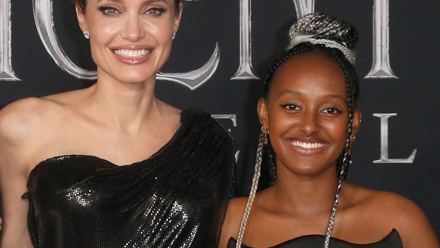 Angelina Jolie | &#x397; &#x3B1;&#x3BD;&#x3AC;&#x3C1;&#x3C4;&#x3B7;&#x3C3;&#x3AE; &#x3C4;&#x3B7;&#x3C2; &#x3BB;&#x3AF;&#x3B3;&#x3BF; &#x3C0;&#x3C1;&#x3B9;&#x3BD; &#x3B7; &#x3BA;&#x3CC;&#x3C1;&#x3B7; &#x3C4;&#x3B7;&#x3C2;, Zahara, &#x3C6;&#x3CD;&#x3B3;&#x3B5;&#x3B9; &#x3B3;&#x3B9;&#x3B1; &#x3C3;&#x3C0;&#x3BF;&#x3C5;&#x3B4;&#x3AD;&#x3C2; &#x3C3;&#x3B5; &#x3AD;&#x3BD;&#x3B1; &#x3BE;&#x3B5;&#x3C7;&#x3C9;&#x3C1;&#x3B9;&#x3C3;&#x3C4;&#x3CC; &#x3BA;&#x3BF;&#x3BB;&#x3AD;&#x3B3;&#x3B9;&#x3BF;