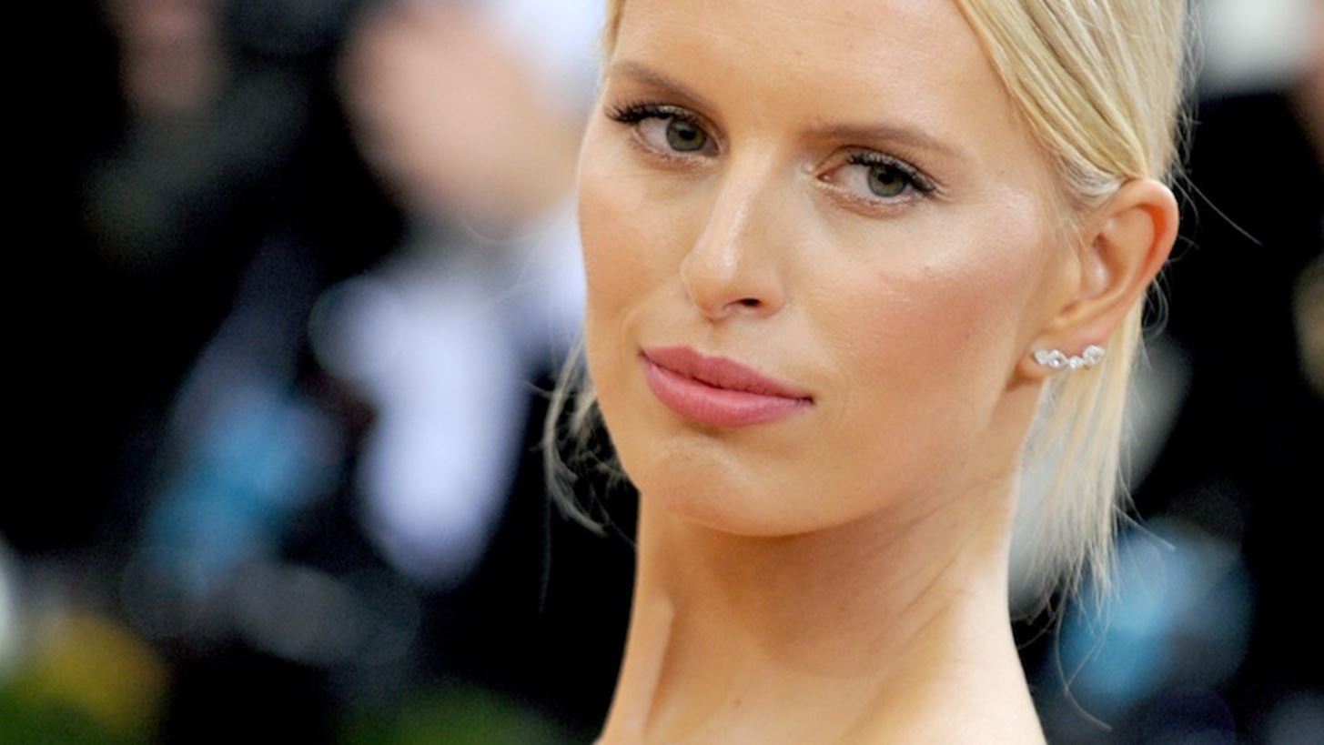 Karolina Kurkova: &#x3A4;&#x3B9; &#x3C0;&#x3B5;&#x3C1;&#x3B9;&#x3BB;&#x3B1;&#x3BC;&#x3B2;&#x3AC;&#x3BD;&#x3B5;&#x3B9; &#x3B7; &#x3B4;&#x3B9;&#x3B1;&#x3C4;&#x3C1;&#x3BF;&#x3C6;&#x3AE; &#x3C4;&#x3B7;&#x3C2;;