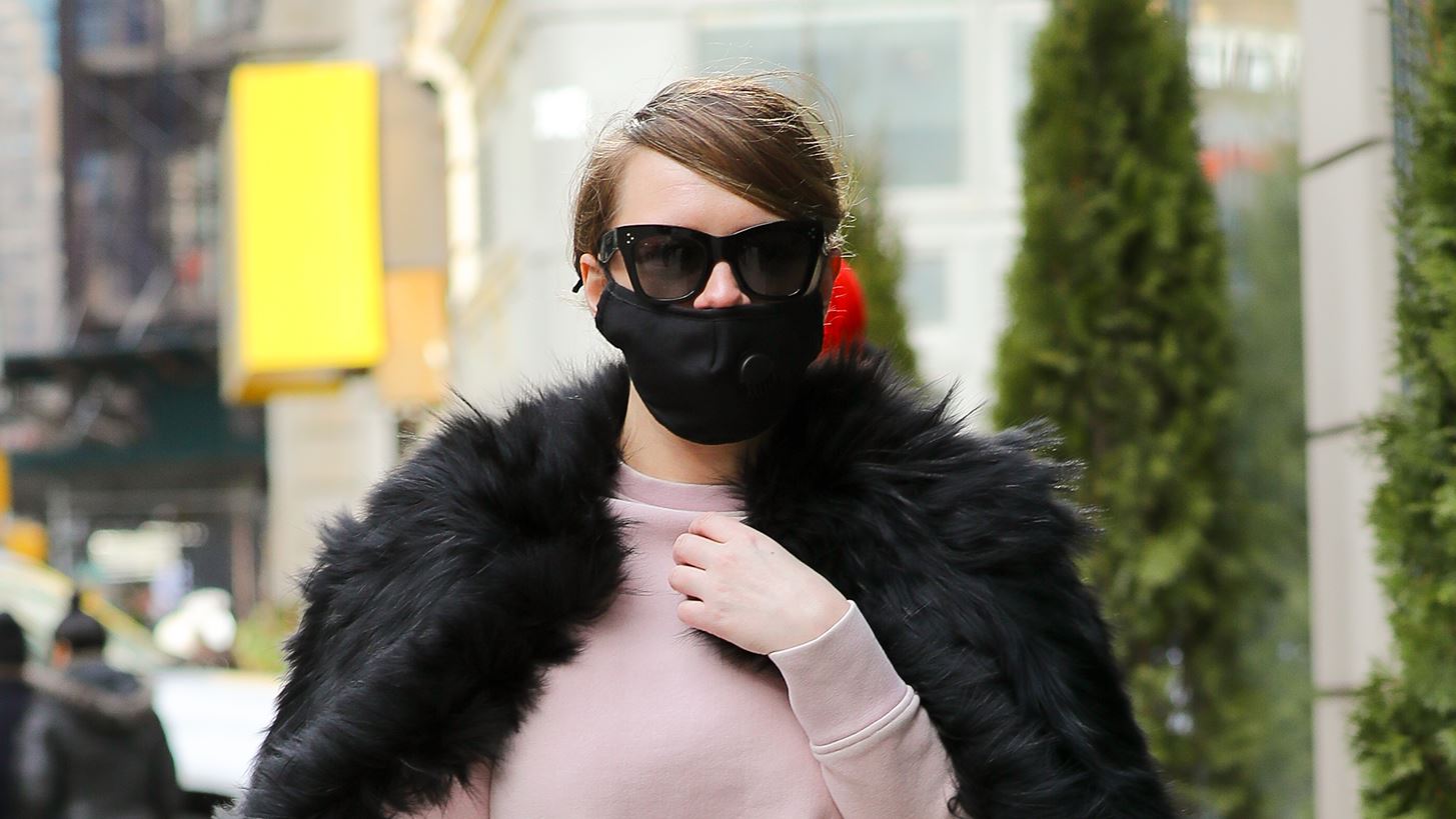 &#x397; Anna Delvey &#x3B5;&#x3AF;&#x3C7;&#x3B5; &#x3B2;&#x3BF;&#x3B7;&#x3B8;&#x3CC; &#x3C3;&#x3C4;&#x3B7; &#x3C6;&#x3C5;&#x3BB;&#x3B1;&#x3BA;&#x3AE; &#x3B3;&#x3B9;&#x3B1; &#x3BD;&#x3B1; &#x3C4;&#x3B7;&#x3C2; &#x3C0;&#x3BB;&#x3AD;&#x3BD;&#x3B5;&#x3B9; &#x3C4;&#x3B1; &#x3C1;&#x3BF;&#x3CD;&#x3C7;&#x3B1;