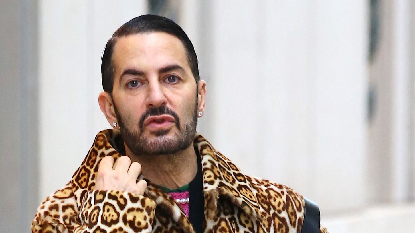 Marc Jacobs | &#x388;&#x3BA;&#x3B1;&#x3BD;&#x3B5; &#x3BB;&#x3AF;&#x3C6;&#x3C4;&#x3B9;&#x3BD;&#x3B3;&#x3BA; (&#x3BA;&#x3B1;&#x3B9; &#x3B1;&#x3BD;&#x3AD;&#x3B2;&#x3B1;&#x3C3;&#x3B5; &#x3C6;&#x3C9;&#x3C4;&#x3BF;&#x3B3;&#x3C1;&#x3B1;&#x3C6;&#x3AF;&#x3B1; &#x3B1;&#x3BC;&#x3AD;&#x3C3;&#x3C9;&#x3C2; &#x3BC;&#x3B5;&#x3C4;&#x3AC;)