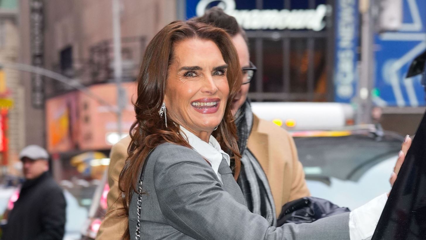 Brooke Shields | &#x38C;&#x3C4;&#x3B1;&#x3BD; &#x3BF; Bradley Cooper &#x3C4;&#x3B7;&#x3C2; &#x3AD;&#x3C3;&#x3C9;&#x3C3;&#x3B5; &#x3C4;&#x3B7; &#x3B6;&#x3C9;&#x3AE;