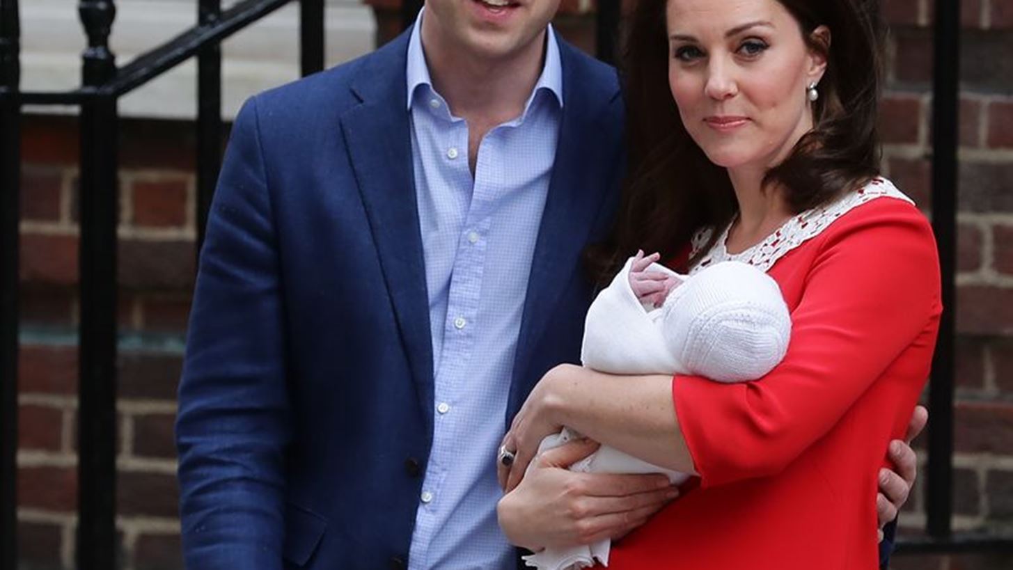 Kate Middleton- &#x3A0;&#x3C1;&#x3AF;&#x3B3;&#x3BA;&#x3B9;&#x3C0;&#x3B1;&#x3C2; William: &#x393;&#x3B9;&#x3B1;&#x3C4;&#x3AF; &#x3B4;&#x3B5;&#x3BD; &#x3AD;&#x3C7;&#x3BF;&#x3C5;&#x3BD; &#x3B1;&#x3BA;&#x3CC;&#x3BC;&#x3B7; &#x3B1;&#x3BD;&#x3B1;&#x3BA;&#x3BF;&#x3B9;&#x3BD;&#x3CE;&#x3C3;&#x3B5;&#x3B9; &#x3C4;&#x3BF; &#x3CC;&#x3BD;&#x3BF;&#x3BC;&#x3B1; &#x3C4;&#x3BF;&#x3C5; &#x3BC;&#x3C9;&#x3C1;&#x3BF;&#x3CD;;