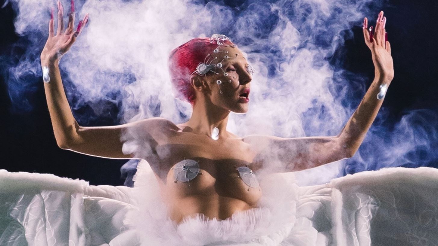&#x3A4;&#x3AC;&#x3BC;&#x3C4;&#x3B1;: &#x3A4;&#x3BF; &#x3C6;&#x3B1;&#x3BD;&#x3C4;&#x3B1;&#x3C3;&#x3BC;&#x3B1;&#x3B3;&#x3BF;&#x3C1;&#x3B9;&#x3BA;&#x3CC; live &#x3C3;&#x3C4;&#x3BF; underground&#xA0;queer&#xA0;club&#xA0;SMUT