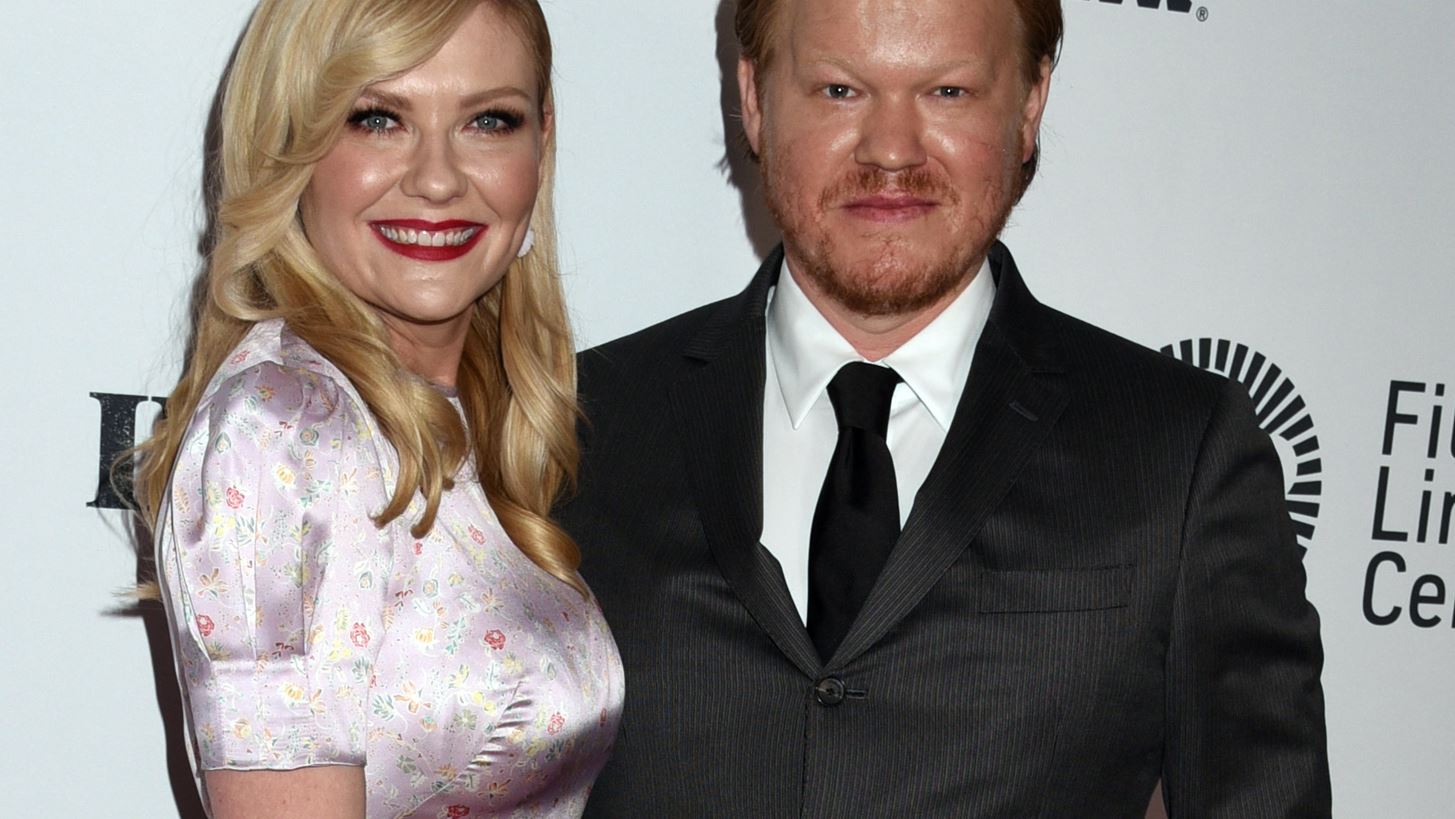 Kirsten Dunst &#x2013;Jesse Plemons | &#x3A0;&#x3B1;&#x3BD;&#x3C4;&#x3C1;&#x3B5;&#x3CD;&#x3C4;&#x3B7;&#x3BA;&#x3B1;&#x3BD; &#x3BC;&#x3B5;&#x3C4;&#x3AC; &#x3B1;&#x3C0;&#x3CC; 6 &#x3C7;&#x3C1;&#x3CC;&#x3BD;&#x3B9;&#x3B1; &#x3C3;&#x3C7;&#x3AD;&#x3C3;&#x3B7;&#x3C2;