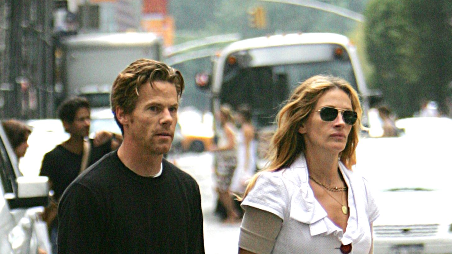 &#x388;&#x3C1;&#x3C9;&#x3C4;&#x3B1;&#x3C2; &#x3BC;&#x3B5; &#x3C4;&#x3B7;&#x3BD; &#x3C0;&#x3C1;&#x3CE;&#x3C4;&#x3B7; &#x3BC;&#x3B1;&#x3C4;&#x3B9;&#x3AC;: 10 celebrities &#x3C0;&#x3BF;&#x3C5; &#x3C0;&#x3B1;&#x3BD;&#x3C4;&#x3C1;&#x3B5;&#x3CD;&#x3C4;&#x3B7;&#x3BA;&#x3B1;&#x3BD; &#x3BA;&#x3BF;&#x3B9;&#x3BD;&#x3BF;&#x3CD;&#x3C2; &#x3B8;&#x3BD;&#x3B7;&#x3C4;&#x3BF;&#x3CD;&#x3C2;