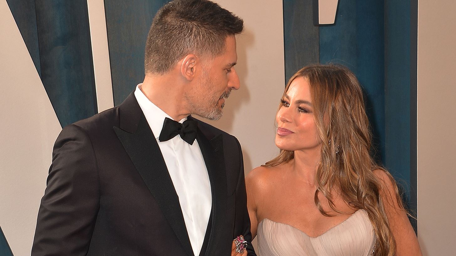 Joe Manganiello - Sofia Vergara | &#x3A0;&#x3BF;&#x3B9;&#x3BF;&#x3C2; &#x3BA;&#x3B1;&#x3C4;&#x3AD;&#x3B8;&#x3B5;&#x3C3;&#x3B5; &#x3C0;&#x3C1;&#x3CE;&#x3C4;&#x3BF;&#x3C2; &#x3B1;&#x3AF;&#x3C4;&#x3B7;&#x3C3;&#x3B7; &#x3B4;&#x3B9;&#x3B1;&#x3B6;&#x3C5;&#x3B3;&#x3AF;&#x3BF;&#x3C5;