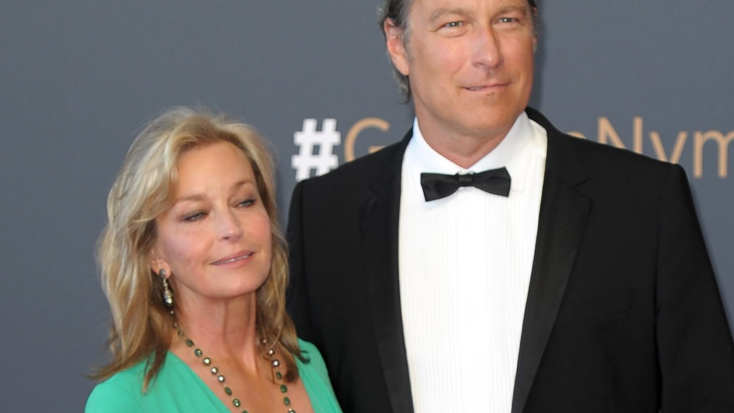 Bo Derek | &#x394;&#x3B9;&#x3B1;&#x3BA;&#x3BF;&#x3C0;&#x3AD;&#x3C2; &#x3BC;&#x3B5; &#x3C4;&#x3BF;&#x3BD; John Corbett &#x3C3;&#x3C4;&#x3B7;&#x3BD; &#x39A;&#x3AD;&#x3C1;&#x3BA;&#x3C5;&#x3C1;&#x3B1;
