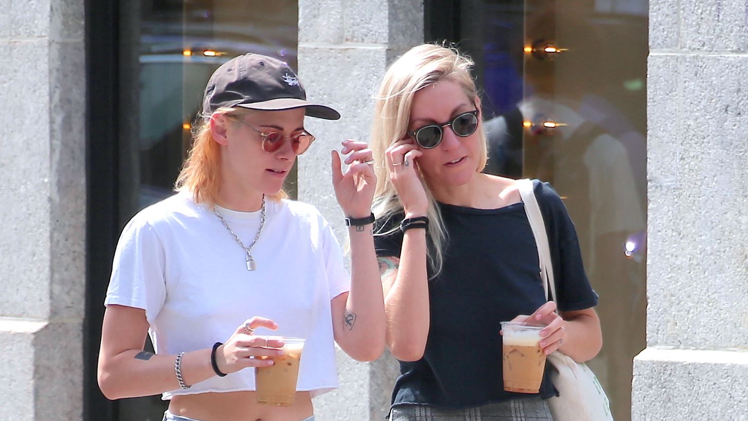 Kristen Stewart | &#x39F;&#x3B9; &#x3C4;&#x3C1;&#x3C5;&#x3C6;&#x3B5;&#x3C1;&#x3AD;&#x3C2; &#x3B5;&#x3C5;&#x3C7;&#x3AD;&#x3C2; &#x3C4;&#x3B7;&#x3C2; &#x3C3;&#x3C5;&#x3BD;&#x3C4;&#x3C1;&#x3CC;&#x3C6;&#x3BF;&#x3C5; &#x3C4;&#x3B7;&#x3C2; &#x3B3;&#x3B9;&#x3B1; &#x3C4;&#x3B1; &#x3B3;&#x3B5;&#x3BD;&#x3AD;&#x3B8;&#x3BB;&#x3B9;&#x3AC; &#x3C4;&#x3B7;&#x3C2;