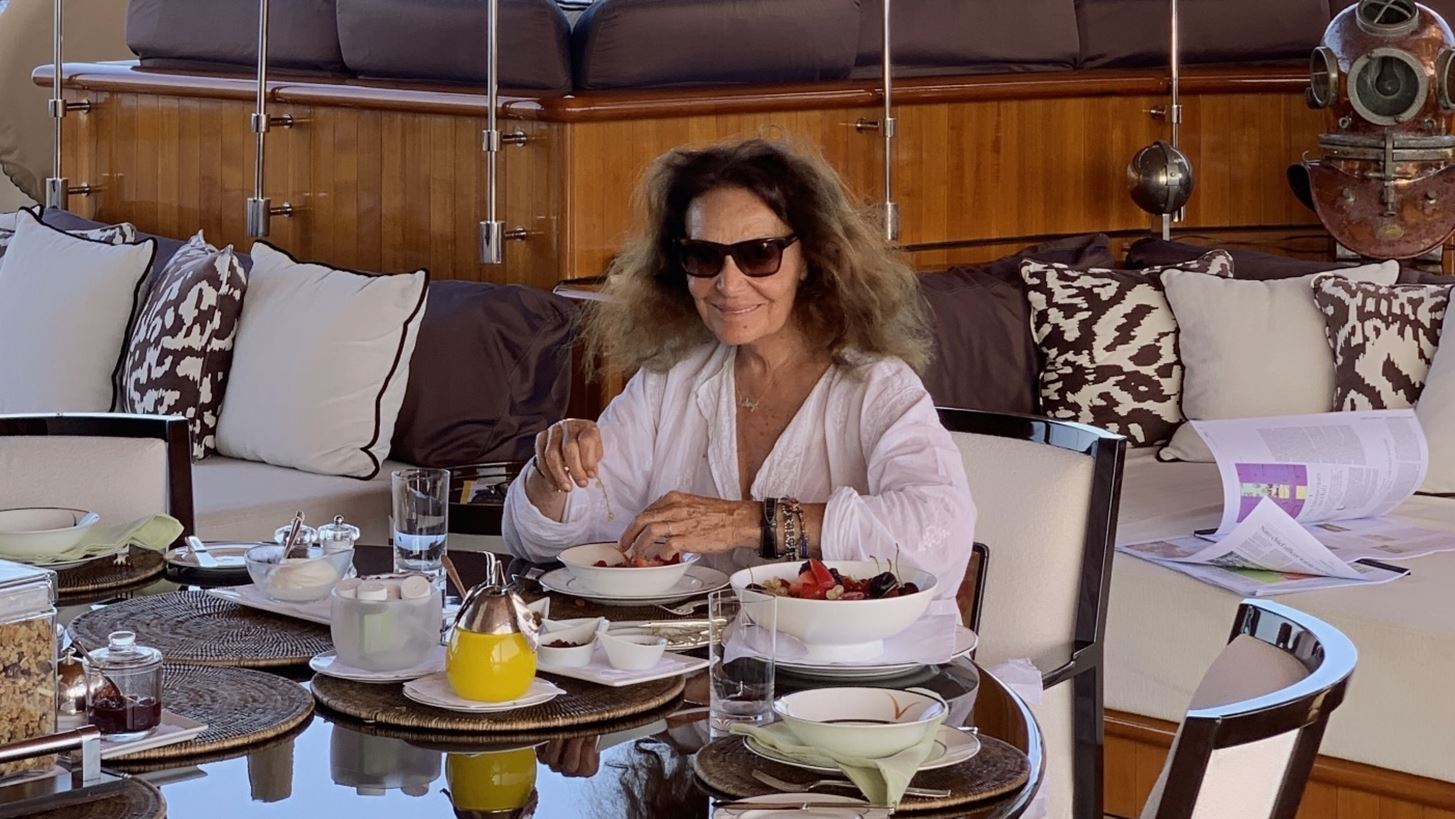 &#x391;&#x3C0;&#x3BF;&#x3BA;&#x3BB;&#x3B5;&#x3B9;&#x3C3;&#x3C4;&#x3B9;&#x3BA;&#x3CC; | &#x397; Diane Von Furstenberg &#x3BA;&#x3AC;&#x3BD;&#x3B5;&#x3B9; &#x3B4;&#x3B9;&#x3B1;&#x3BA;&#x3BF;&#x3C0;&#x3AD;&#x3C2; &#x3C3;&#x3C4;&#x3B7;&#x3BD; &#x395;&#x3BB;&#x3BB;&#x3AC;&#x3B4;&#x3B1;