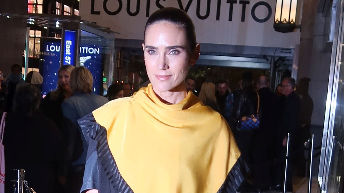 &#x397; Jennifer Connelly &#x3AD;&#x3BB;&#x3B1;&#x3BC;&#x3C8;&#x3B5; &#x3C3;&#x3C4;&#x3B1; &#x3B5;&#x3B3;&#x3BA;&#x3B1;&#x3AF;&#x3BD;&#x3B9;&#x3B1; &#x3C4;&#x3BF;&#x3C5; &#x3BA;&#x3B1;&#x3C4;&#x3B1;&#x3C3;&#x3C4;&#x3AE;&#x3BC;&#x3B1;&#x3C4;&#x3BF;&#x3C2; Louis Vuitton &#x3BC;&#x3B5; &#x3C6;&#x3BF;&#x3C5;&#x3C4;&#x3BF;&#x3C5;&#x3C1;&#x3B9;&#x3C3;&#x3C4;&#x3B9;&#x3BA;&#x3CC; outfit