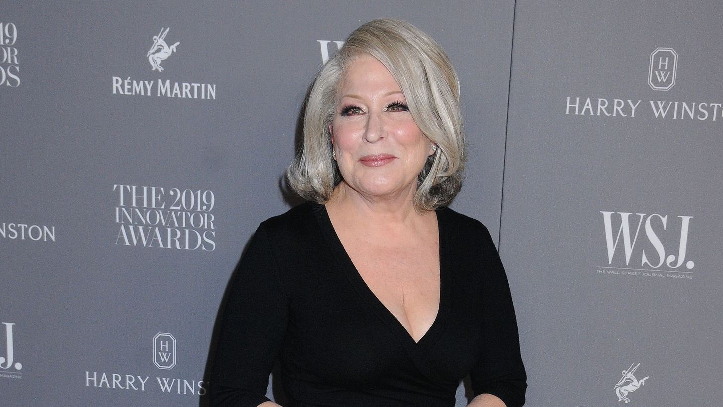 &#x397; Bette Midler &#x3C0;&#x3C1;&#x3BF;&#x3C4;&#x3B5;&#x3AF;&#x3BD;&#x3B5;&#x3B9; &#x3C3;&#x3C4;&#x3B9;&#x3C2; &#x3B3;&#x3C5;&#x3BD;&#x3B1;&#x3AF;&#x3BA;&#x3B5;&#x3C2; &#x3C3;&#x3C4;&#x3BF; &#x3A4;&#x3AD;&#x3BE;&#x3B1;&#x3C2; &#x3BD;&#x3B1; &#x3B1;&#x3C0;&#x3AD;&#x3C7;&#x3BF;&#x3C5;&#x3BD; &#x3B1;&#x3C0;&#x3CC; &#x3C4;&#x3BF; &#x3C3;&#x3B5;&#x3BE;, &#x3B5;&#x3BE;&#x3B1;&#x3B9;&#x3C4;&#x3AF;&#x3B1;&#x3C2; &#x3C4;&#x3BF;&#x3C5; &#x3BD;&#x3CC;&#x3BC;&#x3BF;&#x3C5; &#x3B3;&#x3B9;&#x3B1; &#x3C4;&#x3B9;&#x3C2; &#x3B1;&#x3BC;&#x3B2;&#x3BB;&#x3CE;&#x3C3;&#x3B5;&#x3B9;&#x3C2;