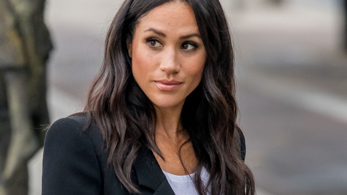 Meghan Markle | &#x27;&#x39A;&#x3CC;&#x3B2;&#x3B5;&#x3B9;&#x27; &#x3C4;&#x3B1; &#x3BD;&#x3AD;&#x3B1; &#x3B5;&#x3C0;&#x3B5;&#x3B9;&#x3C3;&#x3CC;&#x3B4;&#x3B9;&#x3B1; &#x3C4;&#x3BF;&#x3C5; podcast &#x3C4;&#x3B7;&#x3C2; &#x3C3;&#x3B5; &#x3AD;&#x3BD;&#x3B4;&#x3B5;&#x3B9;&#x3BE;&#x3B7; &#x3C0;&#x3AD;&#x3BD;&#x3B8;&#x3BF;&#x3C5;&#x3C2;