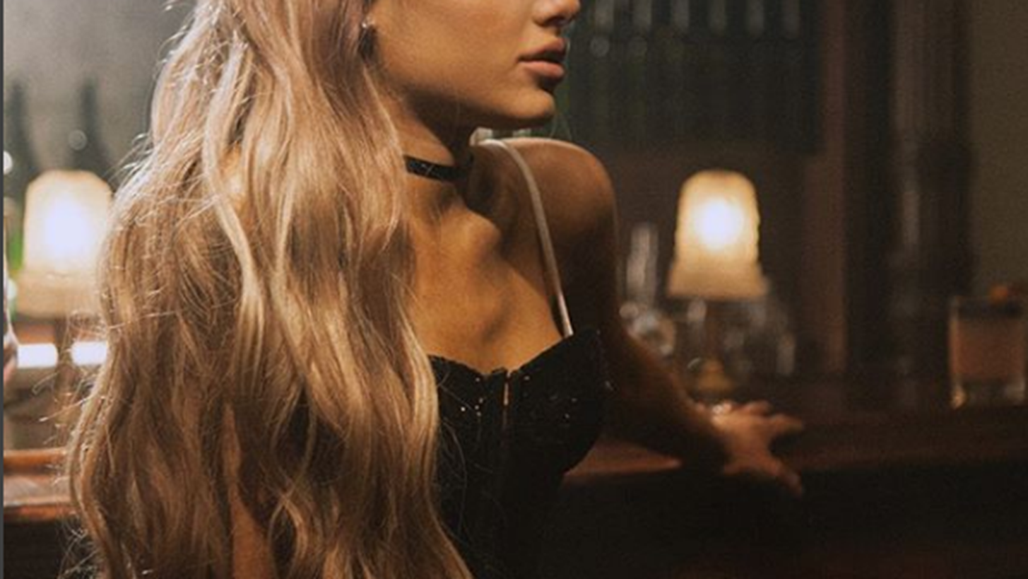 Ariana Grande | &#x391;&#x3C0;&#x3BF;&#x3C7;&#x3C9;&#x3C1;&#x3AF;&#x3C3;&#x3C4;&#x3B7;&#x3BA;&#x3B5; &#x3C4;&#x3B7;&#x3BD; &#x3C4;&#x3B5;&#x3C1;&#x3AC;&#x3C3;&#x3C4;&#x3B9;&#x3B1; &#x3BA;&#x3BF;&#x3C4;&#x3C3;&#x3AF;&#x3B4;&#x3B1; &#x3C4;&#x3B7;&#x3C2; &#x3BA;&#x3B1;&#x3B9; &#x3B1;&#x3C0;&#x3AD;&#x3BA;&#x3C4;&#x3B7;&#x3C3;&#x3B5; &#x3C4;&#x3BF; hair trend &#x3C4;&#x3B7;&#x3C2; &#x3C3;&#x3B5;&#x3B6;&#x3CC;&#x3BD;