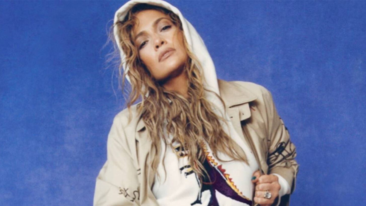 H Jennifer Lopez &#x3C0;&#x3C1;&#x3C9;&#x3C4;&#x3B1;&#x3B3;&#x3C9;&#x3BD;&#x3B9;&#x3C3;&#x3C4;&#x3B5;&#x3AF; &#x3C3;&#x3C4;&#x3B7;&#x3BD; &#x3BA;&#x3B1;&#x3BC;&#x3C0;&#x3AC;&#x3BD;&#x3B9;&#x3B1; &#x3B3;&#x3B9;&#x3B1; &#x3C4;&#x3B7; &#x3C3;&#x3B5;&#x3B9;&#x3C1;&#x3AC; Coach &#x3A7; &#x392;asquiat