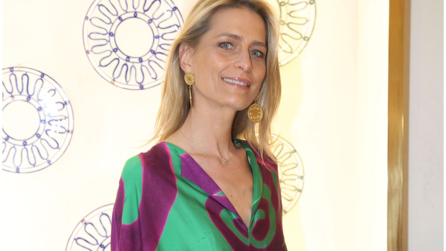 &#x3A4;&#x3B1;&#x3C4;&#x3B9;&#x3AC;&#x3BD;&#x3B1; &#x39C;&#x3C0;&#x3BB;&#x3AC;&#x3C4;&#x3BD;&#x3B9;&#x3BA;: &quot;&#x397; &#x3BA;&#x3B1;&#x3BB;&#x3CD;&#x3C4;&#x3B5;&#x3C1;&#x3B7; &#x3C3;&#x3C4;&#x3B9;&#x3B3;&#x3BC;&#x3AE; &#x3BD;&#x3B1; &#x3C3;&#x3C4;&#x3B5;&#x3AF;&#x3BB;&#x3B5;&#x3B9;&#x3C2; &#x3BC;&#x3AE;&#x3BD;&#x3C5;&#x3BC;&#x3B1;&quot;