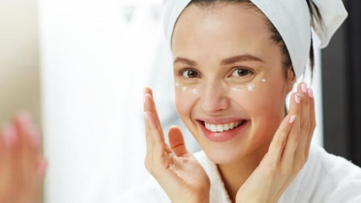 Η πλούσια κρέμα ματιών που χαρίζει ελαστικότητα και λάμψη στην επιδερμίδα