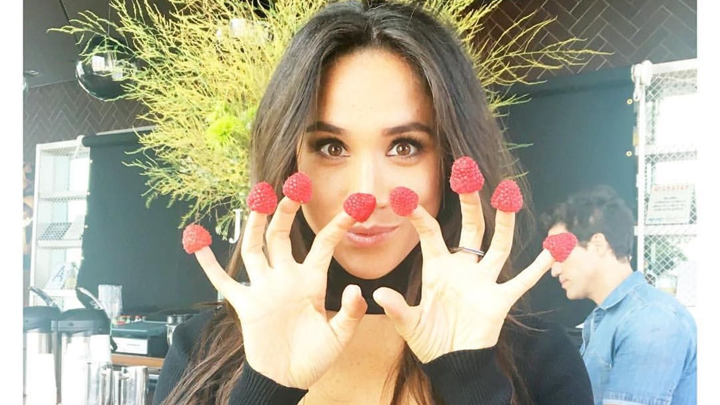 &#x39C;&#x3AC;&#x3B8;&#x3B1;&#x3BC;&#x3B5; &#x3C4;&#x3B9; &#x3C4;&#x3C1;&#x3CE;&#x3B5;&#x3B9; &#x3B7; Meghan Markle &#x3BA;&#x3AC;&#x3B8;&#x3B5; &#x3BC;&#x3AD;&#x3C1;&#x3B1;