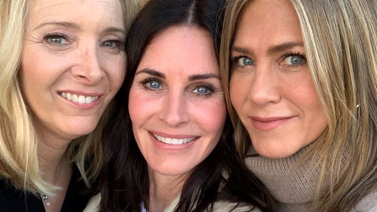 &quot;&#x388;&#x3C7;&#x3C9; &#x3C4;&#x3B1; &#x3BA;&#x3BF;&#x3C1;&#x3AF;&#x3C4;&#x3C3;&#x3B9;&#x3B1; &#x3BC;&#x3BF;&#x3C5;&quot; | &#x397; Jennifer Aniston &#x3C5;&#x3C0;&#x3BF;&#x3B4;&#x3AD;&#x3C7;&#x3B5;&#x3C4;&#x3B1;&#x3B9; &#x3C4;&#x3BF;&#x3BD; &#x39C;&#x3AC;&#x3B9;&#x3BF;, &#x3BC;&#x3B5; &#x3AD;&#x3BD;&#x3B1; &#x3B2;&#x3AF;&#x3BD;&#x3C4;&#x3B5;&#x3BF; &#x3B1;&#x3C6;&#x3B9;&#x3B5;&#x3C1;&#x3C9;&#x3BC;&#x3AD;&#x3BD;&#x3BF; &#x3C3;&#x3C4;&#x3B9;&#x3C2; &#x3B4;&#x3B9;&#x3AC;&#x3C3;&#x3B7;&#x3BC;&#x3B5;&#x3C2; &#x3C6;&#x3AF;&#x3BB;&#x3B5;&#x3C2; &#x3C4;&#x3B7;&#x3C2;