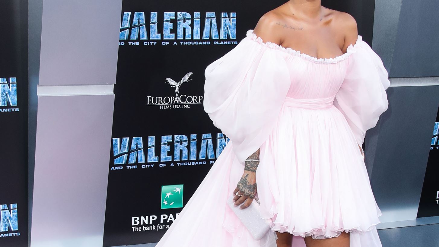 &#x3A0;&#x3BF;&#x3CD; &#x3B5;&#x3BD;&#x3C4;&#x3CC;&#x3C0;&#x3B9;&#x3C3;&#x3B5; &#x3BF; &#x3C6;&#x3C9;&#x3C4;&#x3BF;&#x3B3;&#x3C1;&#x3B1;&#x3C6;&#x3B9;&#x3BA;&#x3CC;&#x3C2; &#x3C6;&#x3B1;&#x3BA;&#x3CC;&#x3C2; &#x3C4;&#x3B7;&#x3BD; Rihanna;