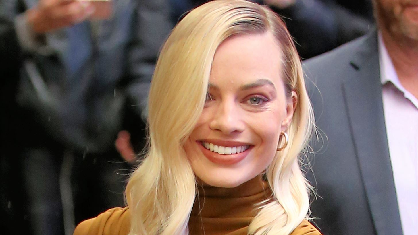 Margot Robbie | &#x397; &#x3B1;&#x3BB;&#x3BB;&#x3B1;&#x3B3;&#x3AE; &#x3C3;&#x3C4;&#x3BF; &#x3C7;&#x3C1;&#x3CE;&#x3BC;&#x3B1; &#x3C4;&#x3C9;&#x3BD; &#x3BC;&#x3B1;&#x3BB;&#x3BB;&#x3B9;&#x3CE;&#x3BD; &#x3C4;&#x3B7;&#x3C2; &#x3B3;&#x3B9;&#x3B1; &#x3C4;&#x3B7;&#x3BD; &#x3C4;&#x3B5;&#x3BB;&#x3B5;&#x3C4;&#x3AE; &#x3C4;&#x3C9;&#x3BD; &#x38C;&#x3C3;&#x3BA;&#x3B1;&#x3C1;