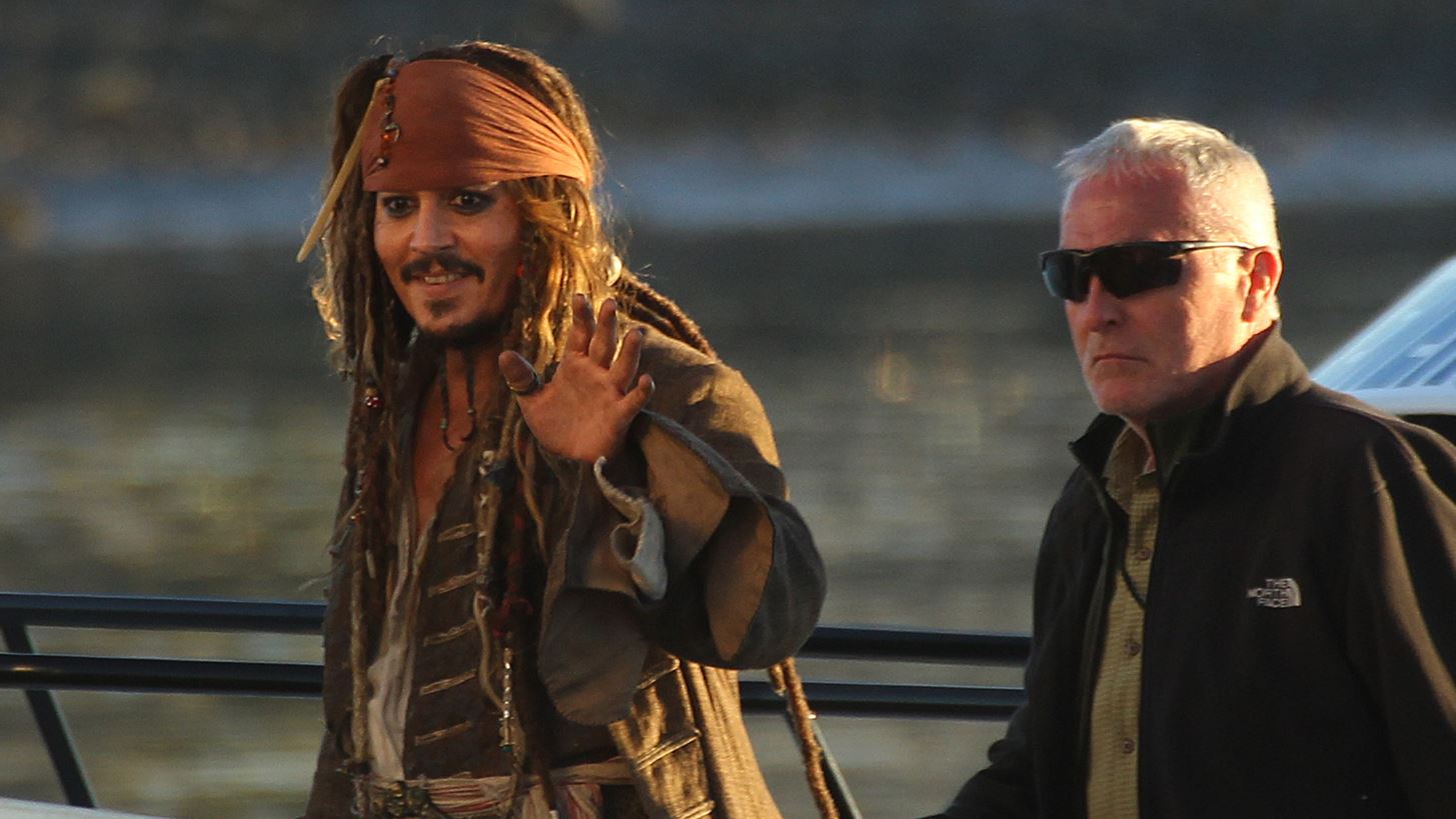 Johnny Depp | &#x398;&#x3B1; &#x3B5;&#x3C0;&#x3B9;&#x3C3;&#x3C4;&#x3C1;&#x3AD;&#x3C8;&#x3B5;&#x3B9; &#x3C3;&#x3C4;&#x3B7; &#x3BD;&#x3AD;&#x3B1; &#x3C4;&#x3B1;&#x3B9;&#x3BD;&#x3AF;&#x3B1; &#x3C4;&#x3C9;&#x3BD; &quot;&#x3A0;&#x3B5;&#x3B9;&#x3C1;&#x3B1;&#x3C4;&#x3CE;&#x3BD; &#x3C4;&#x3B7;&#x3C2; &#x39A;&#x3B1;&#x3C1;&#x3B1;&#x3CA;&#x3B2;&#x3B9;&#x3BA;&#x3AE;&#x3C2;&quot;;