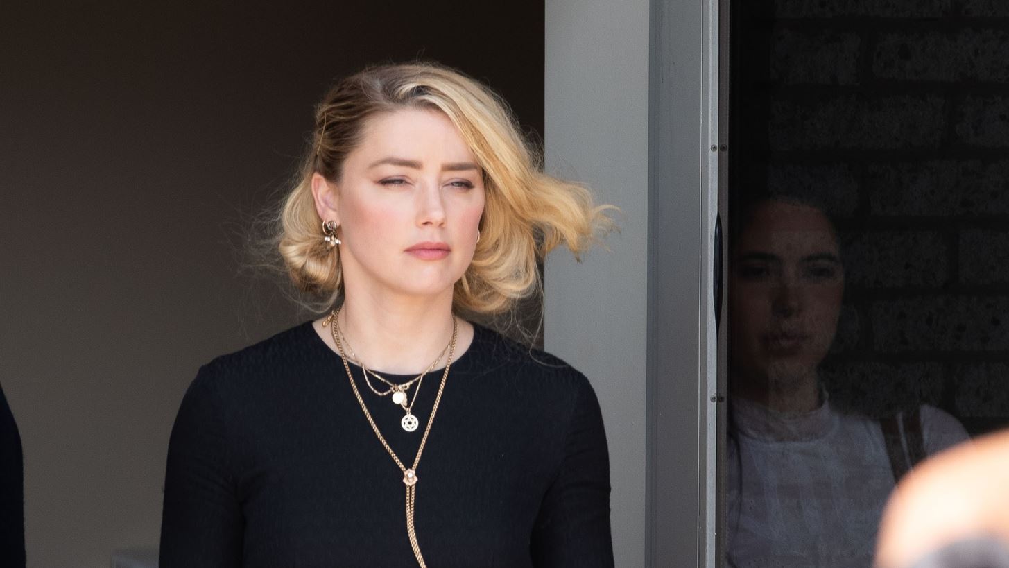 &#x397; &#x3B5;&#x3C0;&#x3B1;&#x3BD;&#x3B5;&#x3BC;&#x3C6;&#x3AC;&#x3BD;&#x3B9;&#x3C3;&#x3B7; &#x3C4;&#x3B7;&#x3C2; Amber Heard | &#x397; &#x3BD;&#x3AD;&#x3B1; &#x3C6;&#x3B9;&#x3BB;&#x3AF;&#x3B1; &#x3C3;&#x3C4;&#x3B7; &#x39C;&#x3B1;&#x3B4;&#x3C1;&#x3AF;&#x3C4;&#x3B7; &#x3BA;&#x3B1;&#x3B9; &#x3BF;&#x3B9; &#x3C3;&#x3C4;&#x3B9;&#x3B3;&#x3BC;&#x3AD;&#x3C2; &#x3BC;&#x3B5; &#x3C4;&#x3BF;&#x3BD; &#x3C3;&#x3C0;&#x3BF;&#x3C5;&#x3B4;&#x3B1;&#x3B9;&#x3CC;&#x3C4;&#x3B5;&#x3C1;&#x3BF;, &#x3B3;&#x3B9;&#x3B1; &#x3C4;&#x3B7;&#x3BD; &#x3AF;&#x3B4;&#x3B9;&#x3B1;, &#x3AC;&#x3BD;&#x3B8;&#x3C1;&#x3C9;&#x3C0;&#x3BF; &#x3B1;&#x3C5;&#x3C4;&#x3AE; &#x3C4;&#x3B7; &#x3C3;&#x3C4;&#x3B9;&#x3B3;&#x3BC;&#x3AE;
