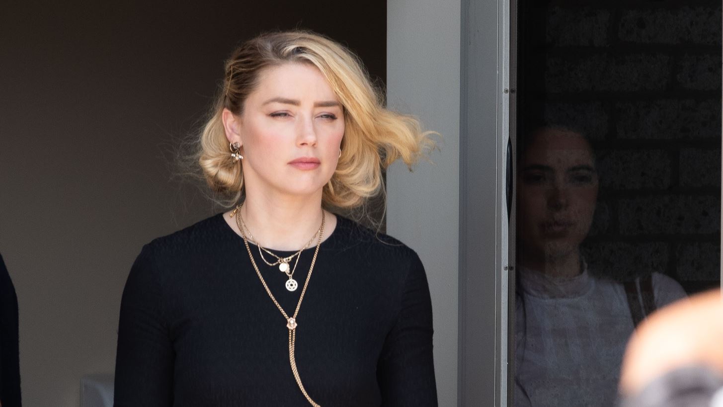 &#x391;&#x3C0;&#x3BF;&#x3BB;&#x3CD;&#x3B8;&#x3B7;&#x3BA;&#x3B5; &#x3B7; Amber Heard &#x3B1;&#x3C0;&#x3CC; &#x3C4;&#x3BF; Aquaman 2;