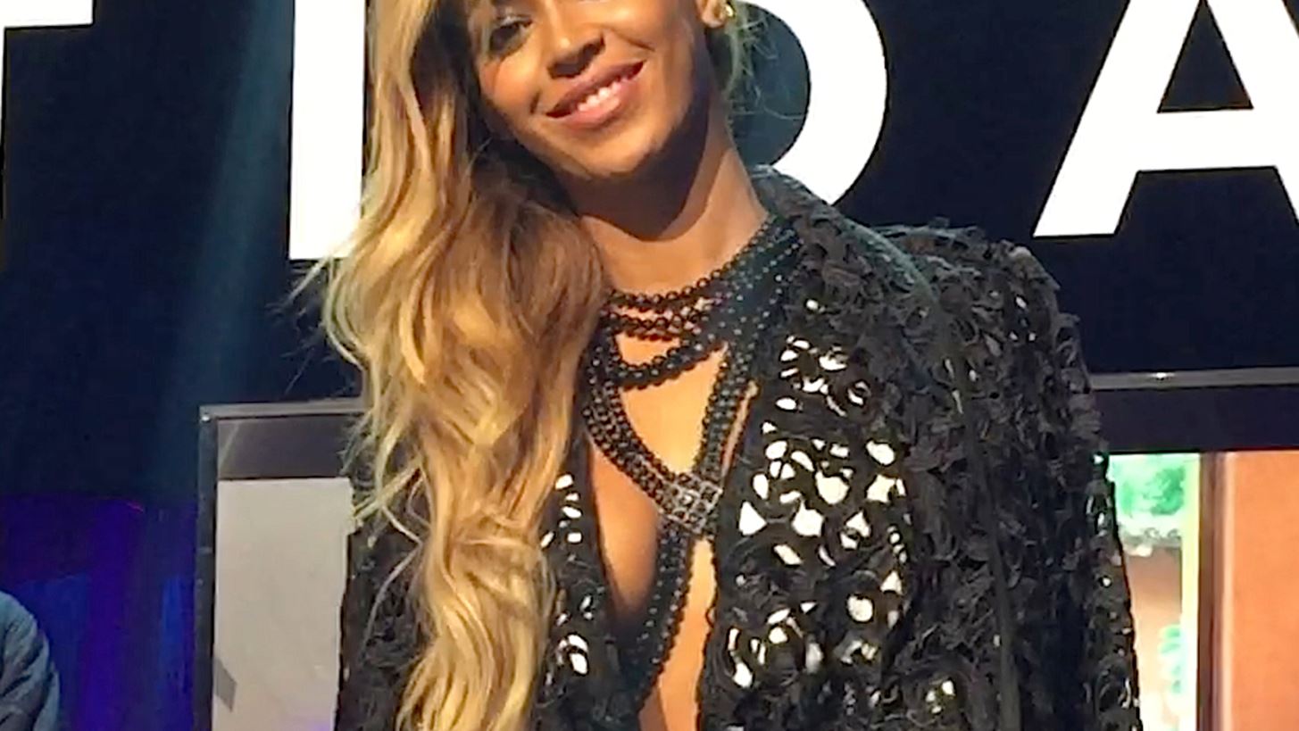 &quot;&#x395;&#x3AF;&#x3C3;&#x3B1;&#x3B9; &#x3BC;&#x3B9;&#x3B1; &#x3B9;&#x3B4;&#x3B9;&#x3BF;&#x3C6;&#x3C5;&#x390;&#x3B1; &#x3B1;&#x3C1;&#x3B9;&#x3C3;&#x3C4;&#x3BF;&#x3C5;&#x3C1;&#x3B3;&#x3B7;&#x3BC;&#x3AC;&#x3C4;&#x3C9;&#x3BD;&quot; | &#x3A4;&#x3BF; &#x3BC;&#x3AE;&#x3BD;&#x3C5;&#x3BC;&#x3B1; &#x3C4;&#x3B7;&#x3C2; Beyonc&#xE9; &#x3C3;&#x3C4;&#x3B7; Madonna &#x3BC;&#x3B5;&#x3C4;&#x3AC; &#x3C4;&#x3B7; &#x3C3;&#x3C5;&#x3BD;&#x3B5;&#x3C1;&#x3B3;&#x3B1;&#x3C3;&#x3AF;&#x3B1; &#x3C4;&#x3BF;&#x3C5;&#x3C2;