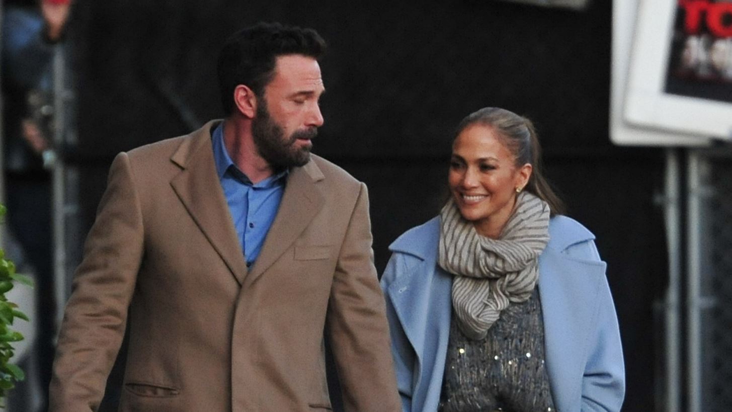 Jennifer Lopez - Ben Affleck | &#x3A0;&#x3CE;&#x3C2; &#x3C4;&#x3BF; &#x3B6;&#x3B5;&#x3C5;&#x3B3;&#x3AC;&#x3C1;&#x3B9; &#x3C0;&#x3AD;&#x3C1;&#x3B1;&#x3C3;&#x3B5; &#x3C4;&#x3B9;&#x3C2; &#x3B3;&#x3B9;&#x3BF;&#x3C1;&#x3C4;&#x3B9;&#x3BD;&#x3AD;&#x3C2; &#x3B7;&#x3BC;&#x3AD;&#x3C1;&#x3B5;&#x3C2;