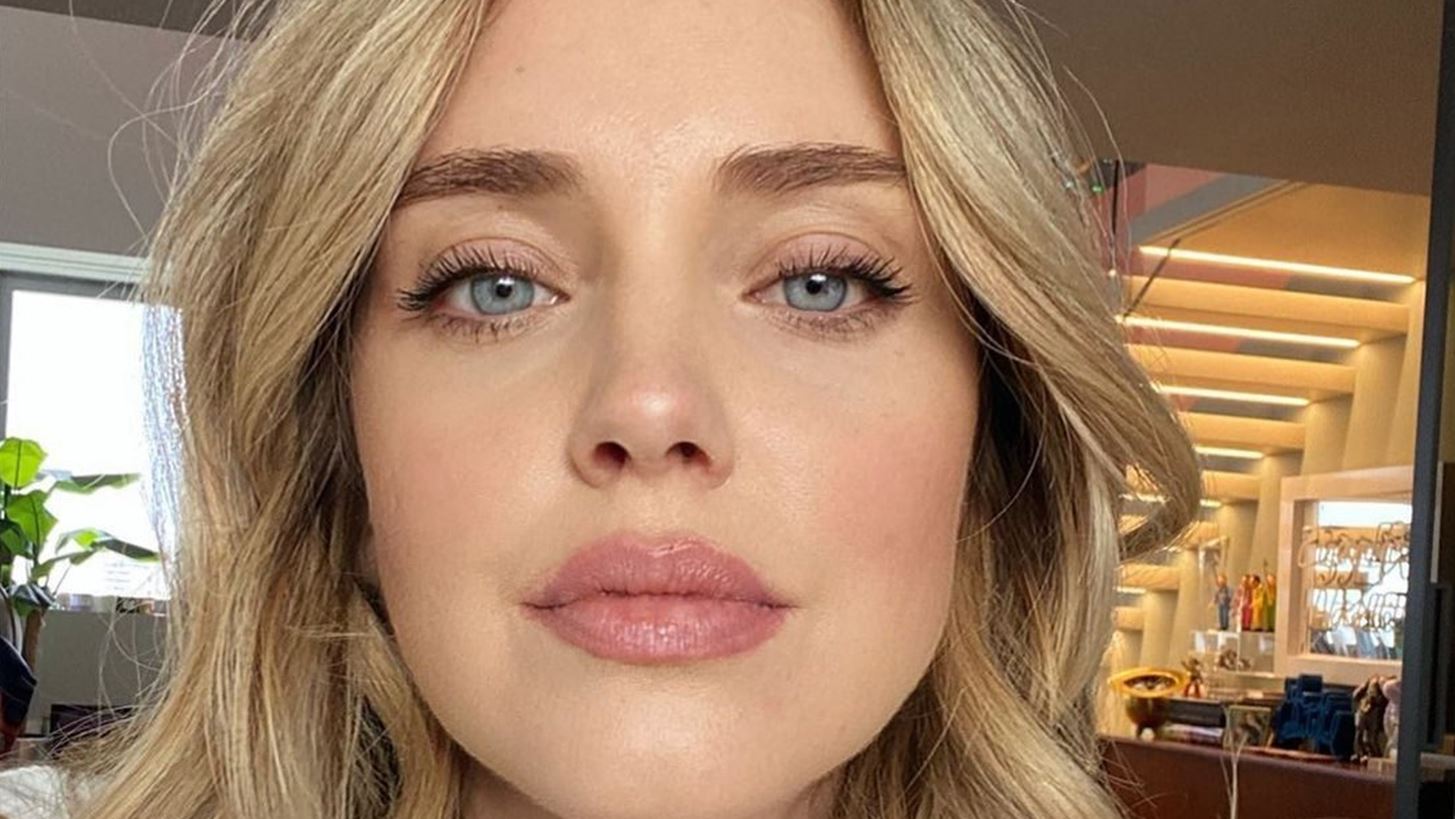 Smudged lips | H Chiara Ferragni &#x3B5;&#x3C0;&#x3B1;&#x3BD;&#x3B1;&#x3C6;&#x3AD;&#x3C1;&#x3B5;&#x3B9; &#x3C4;&#x3B7;&#x3BD; &#x3C4;&#x3AC;&#x3C3;&#x3B7;