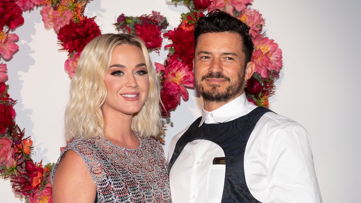 &#x397; &#x3C3;&#x3C4;&#x3B9;&#x3B3;&#x3BC;&#x3AE; &#x3C0;&#x3BF;&#x3C5; &#x3BF; Orlando Bloom &#x3C4;&#x3C1;&#x3AD;&#x3C7;&#x3B5;&#x3B9; &#x3C3;&#x3C4;&#x3B7; &#x3C3;&#x3BA;&#x3B7;&#x3BD;&#x3AE; &#x3BA;&#x3B1;&#x3B9; &#x3B3;&#x3AF;&#x3BD;&#x3B5;&#x3C4;&#x3B1;&#x3B9; &#x3BF; &#x3AE;&#x3C1;&#x3C9;&#x3B1;&#x3C2; &#x3C4;&#x3B7;&#x3C2; Katy Perry