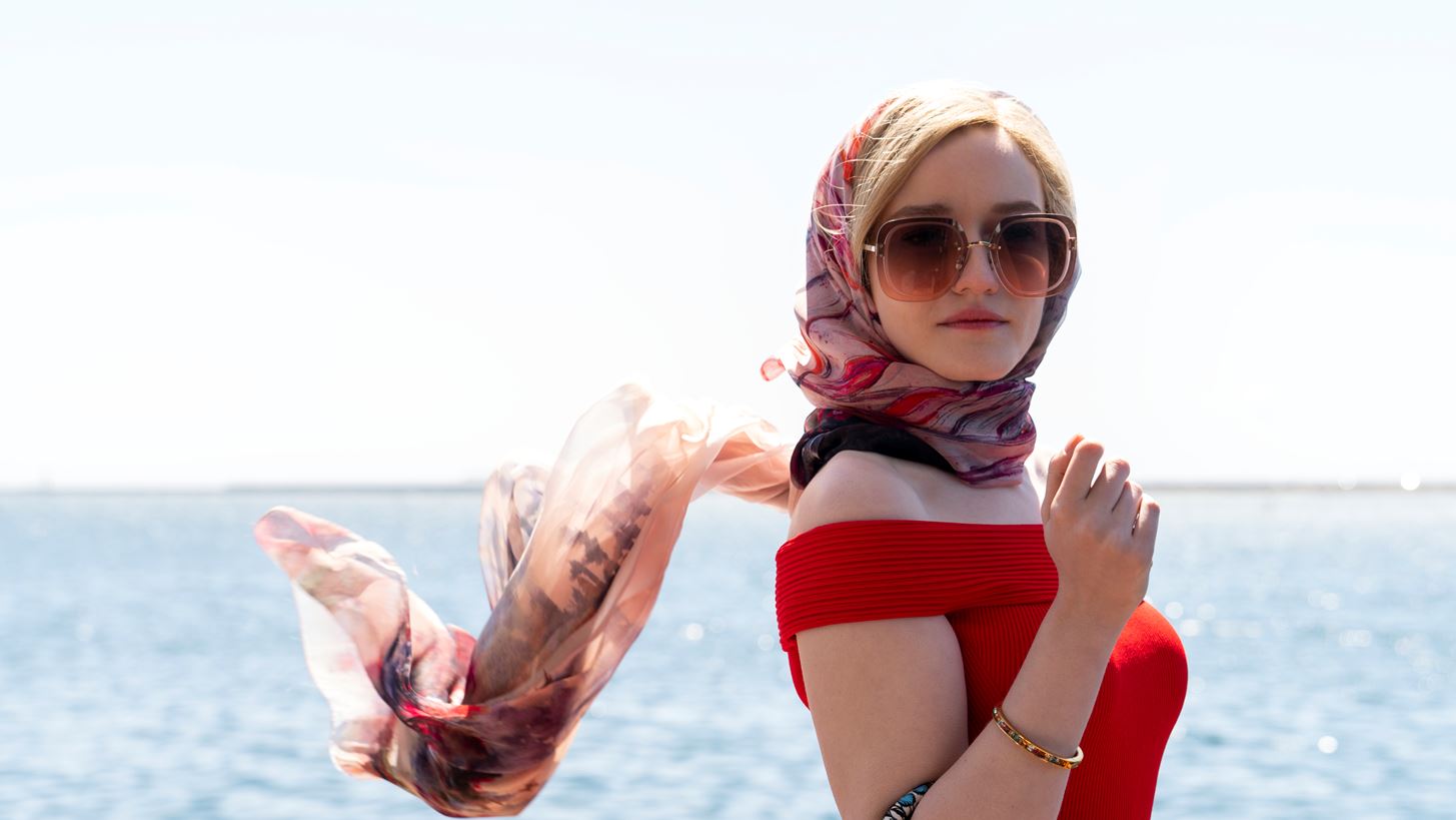 Inventing Anna | &#x388;&#x3C7;&#x3B5;&#x3B9; &#x3B7; Anna Delvey &#x3C4;&#x3B7;&#x3BD; &#x3C0;&#x3B9;&#x3BF; &#x3B1;&#x3BA;&#x3C1;&#x3B9;&#x3B2;&#x3AE; &#x3B3;&#x3BA;&#x3B1;&#x3C1;&#x3BD;&#x3C4;&#x3B1;&#x3C1;&#x3CC;&#x3BC;&#x3C0;&#x3B1; &#x3C0;&#x3BF;&#x3C5; &#x3B5;&#x3AF;&#x3B4;&#x3B1;&#x3BC;&#x3B5; &#x3C0;&#x3BF;&#x3C4;&#x3AD; &#x3C3;&#x3B5; &#x3C3;&#x3B5;&#x3B9;&#x3C1;&#x3AC; &#x3C3;&#x3C4;&#x3B7;&#x3BD; &#x3C4;&#x3B7;&#x3BB;&#x3B5;&#x3CC;&#x3C1;&#x3B1;&#x3C3;&#x3B7;;